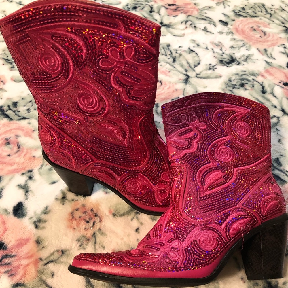 Helen’s Heart Boots